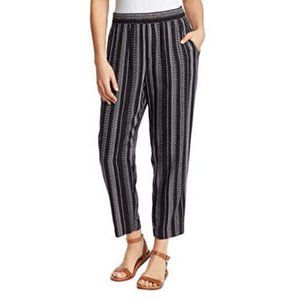 Jessica Simpson • Black Patterned Pants